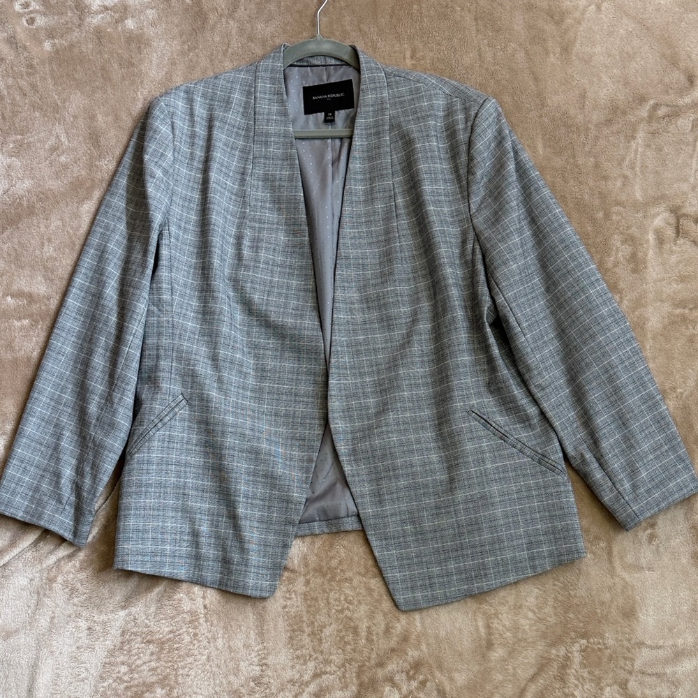 Banana Republic Gray Plaid Collarless Blazer